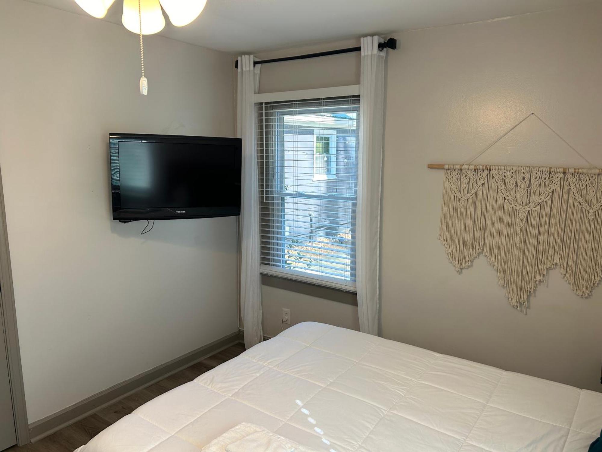 Blue Bungalow W/ Free Golf Cart 1/2 Mi From Square コビントン エクステリア 写真